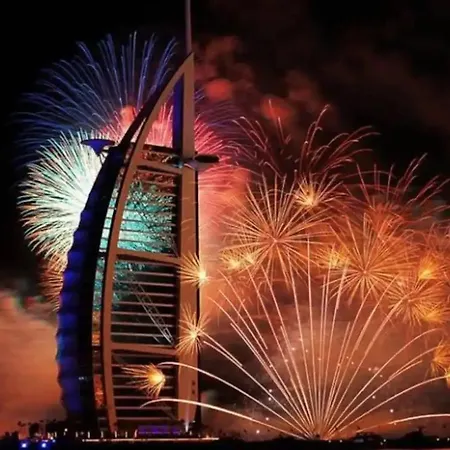 Megaluxury Flat Resort, Amazing Pool, Burj Direct View دبي المظهر الخارجي الصورة
