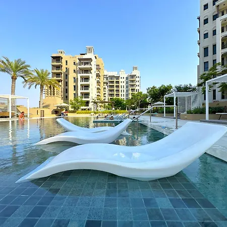 Megaluxury Flat Resort, Amazing Pool, Burj Direct View دبي المظهر الخارجي الصورة