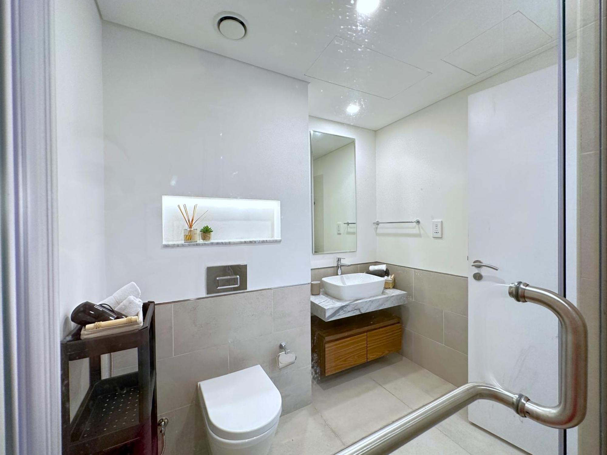 Megaluxury Flat Resort, Amazing Pool, Burj Direct View Apartment *