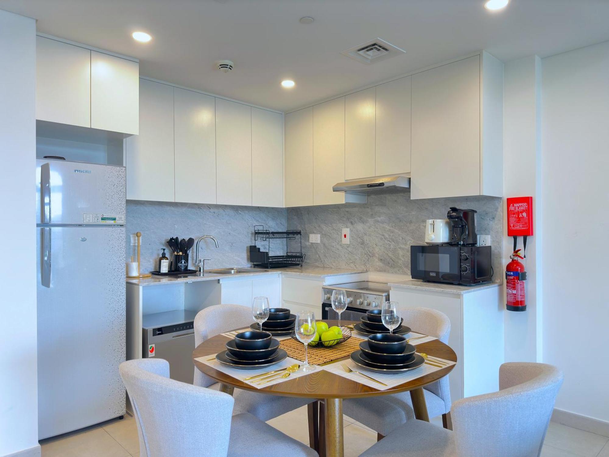 Apartment Megaluxury Flat Resort, Amazing Pool, Burj Direct View *