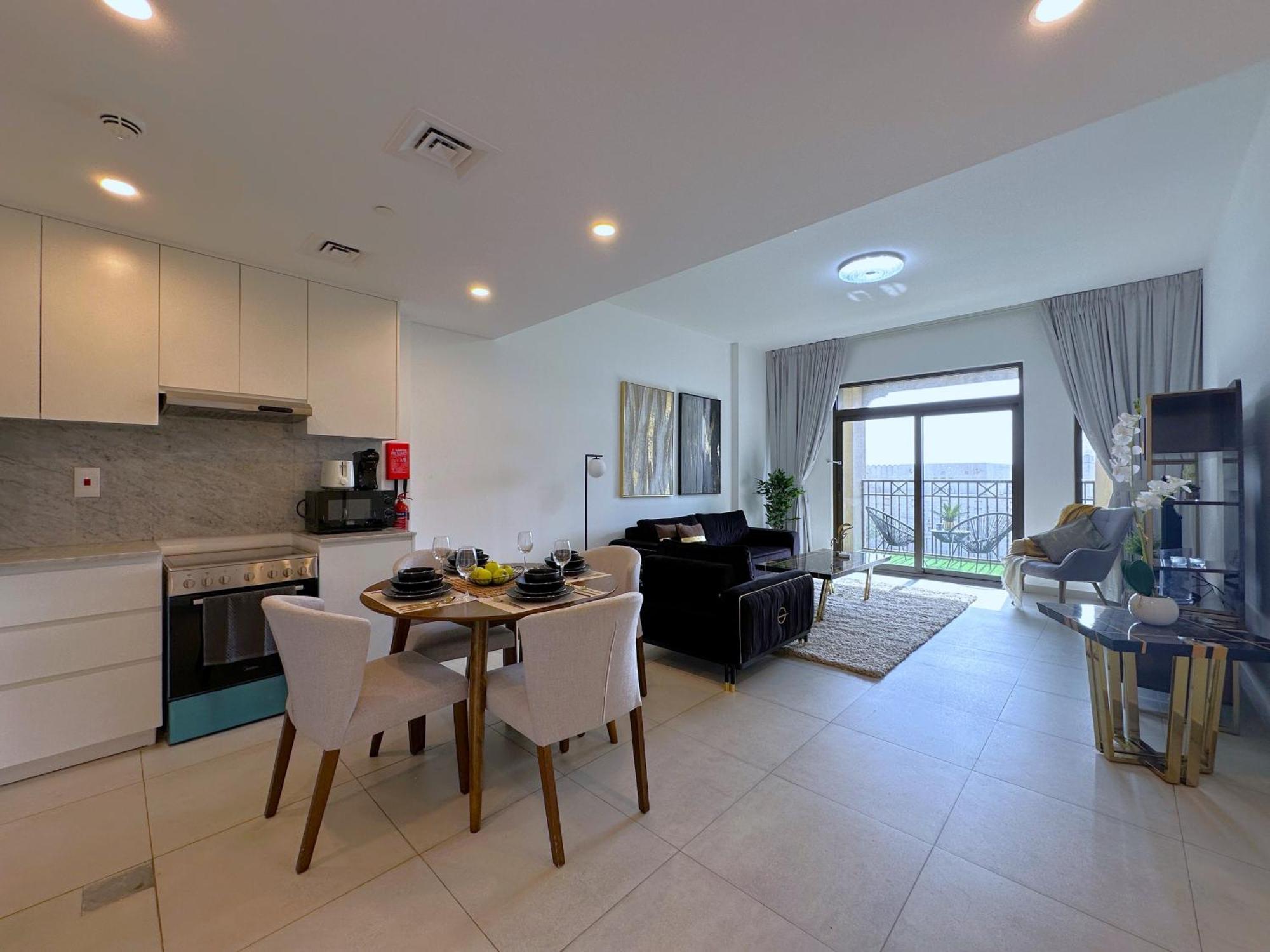 Megaluxury Flat Resort, Amazing Pool, Burj Direct View